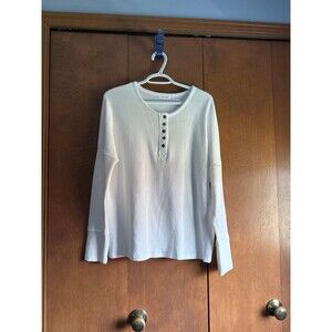 Women’s long sleeve